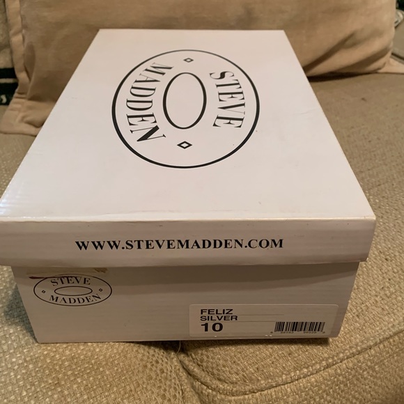 NIB Steve Madden Feliz sandals - Picture 5 of 5